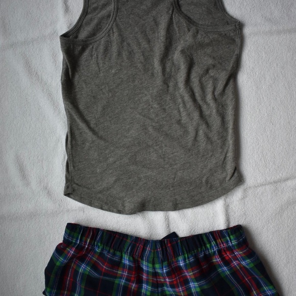 Abercrombie kids pyjama too - Picture 5 of 6